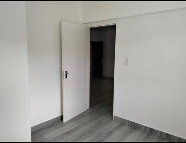 2 BEDROOM PROPERTY TO RENT IN ALBERTSDAL